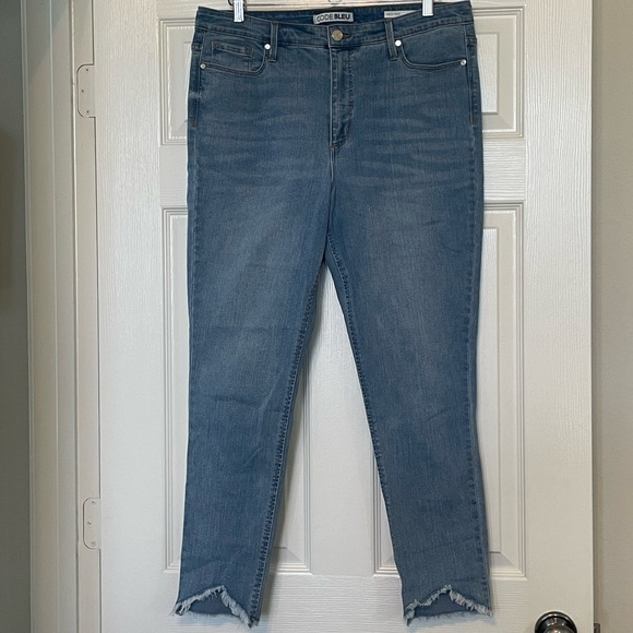 Women’s Code Bleu Jeans Size 14 High Rise Frayed Skinny Ankles - Picture 2 of 9